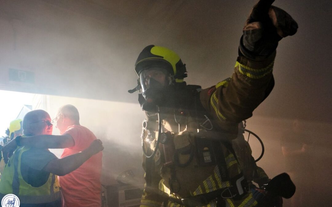 Realistische oefening tijdens ‘brand’ op Mid-Weg Festival